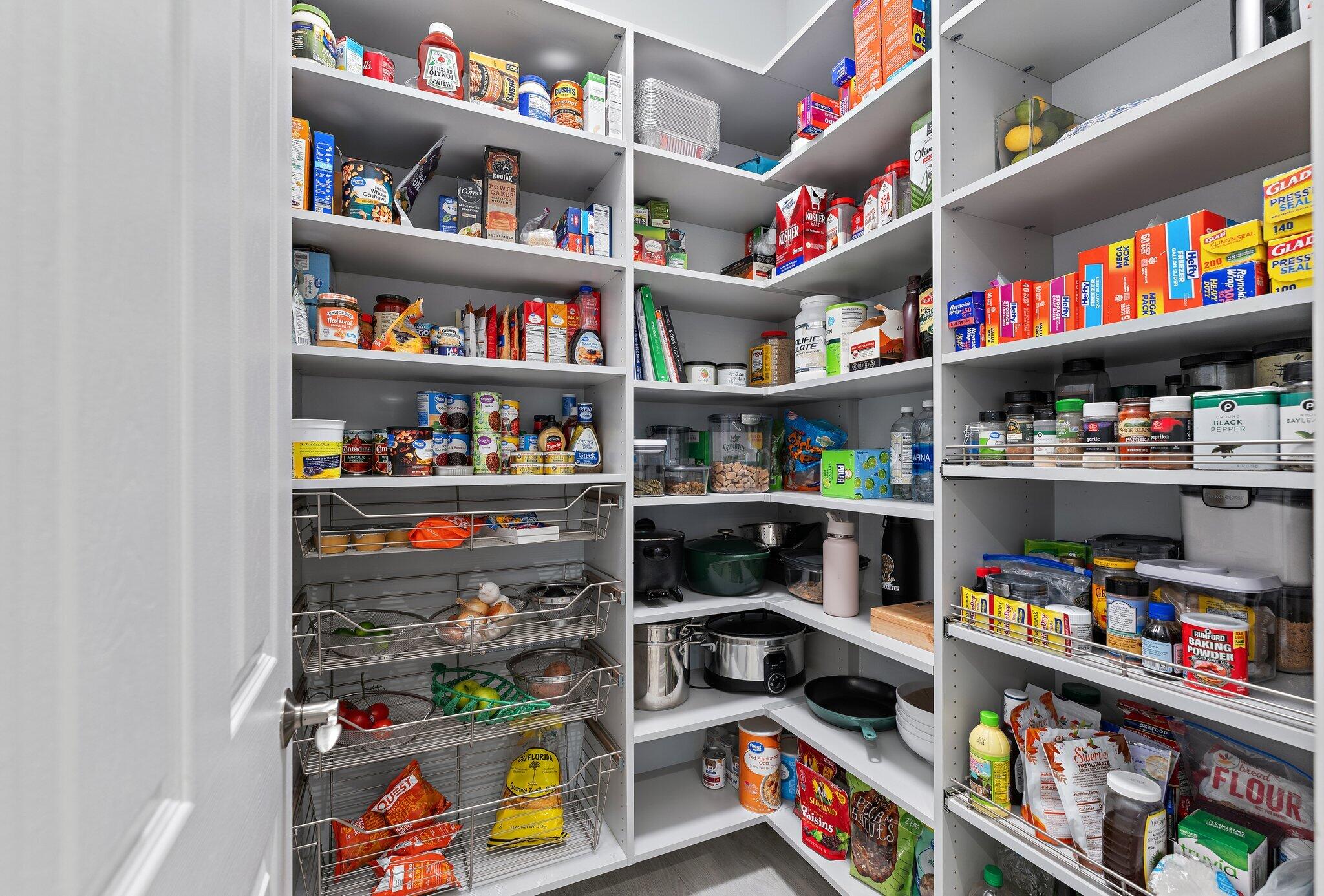 9306 SW Miracoli Way