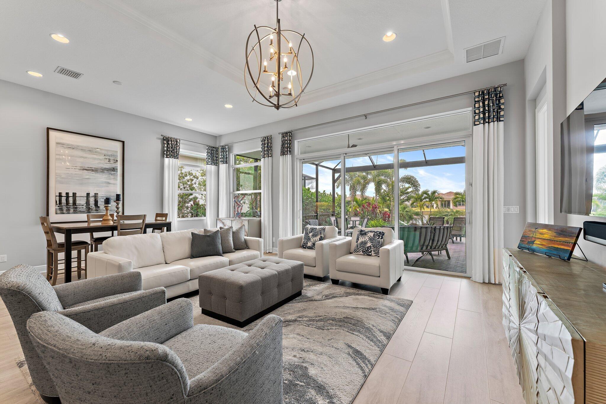 9306 SW Miracoli Way