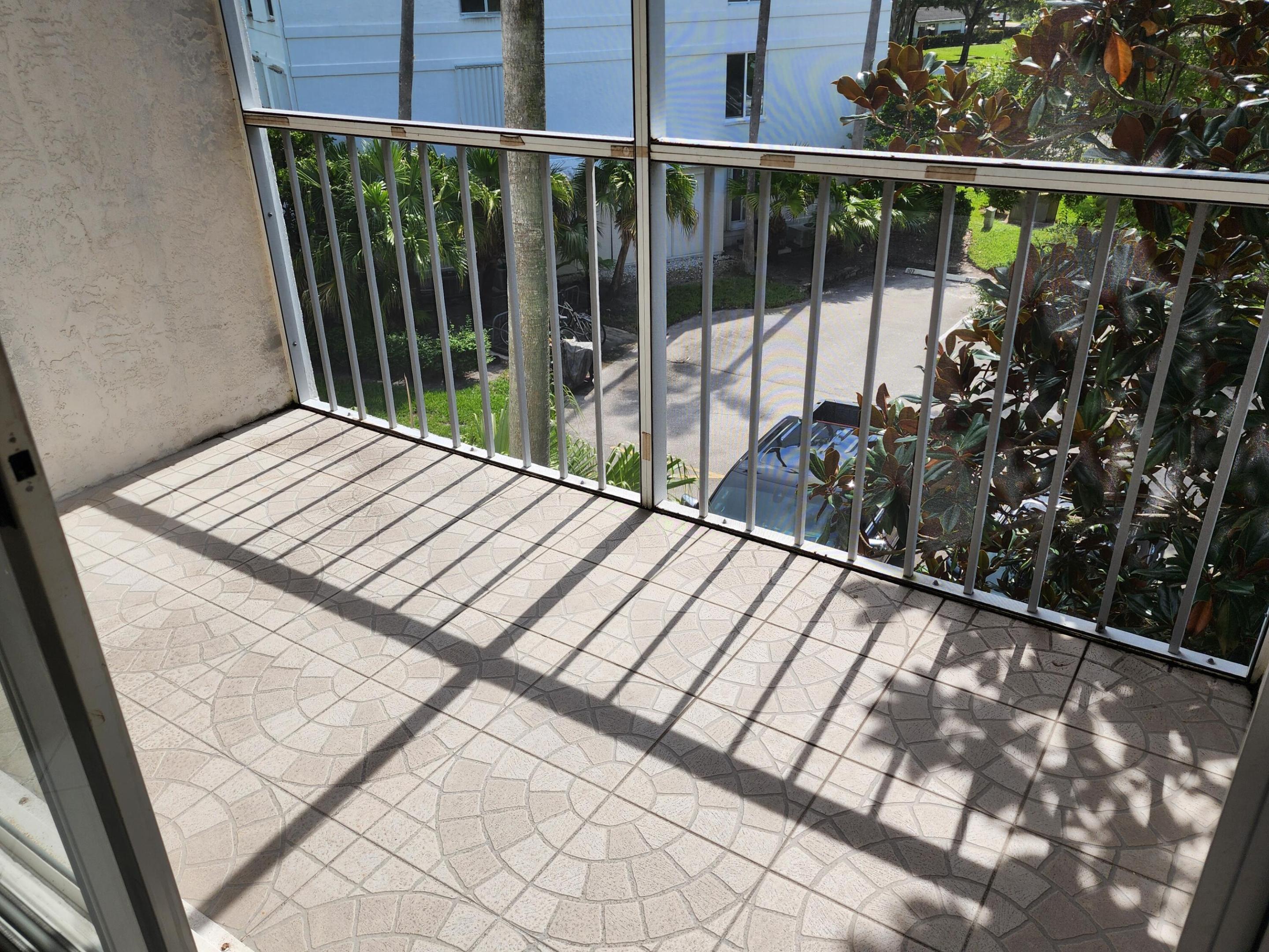 2512 SE Anchorage Cove D3