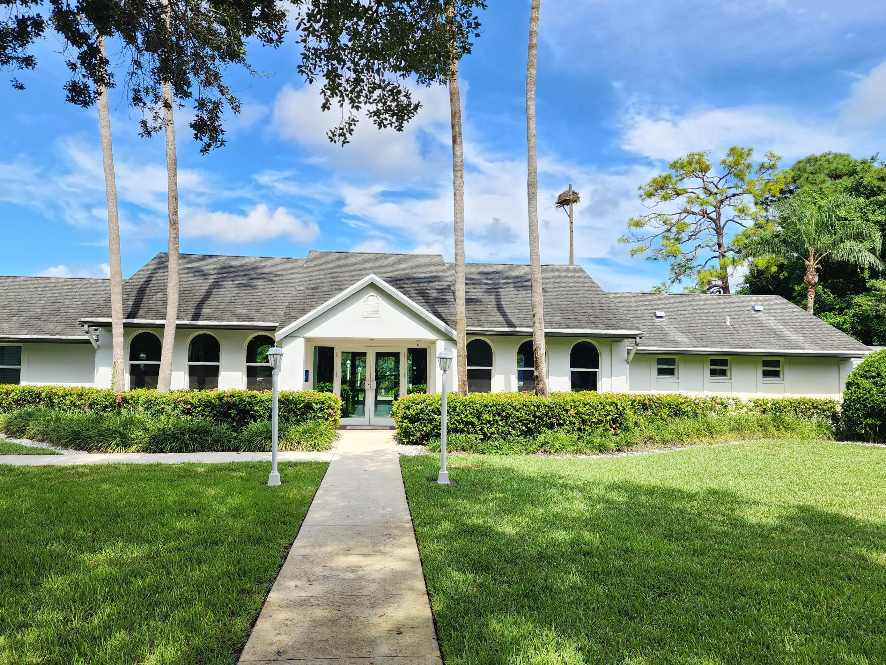 2512 SE Anchorage Cove D3