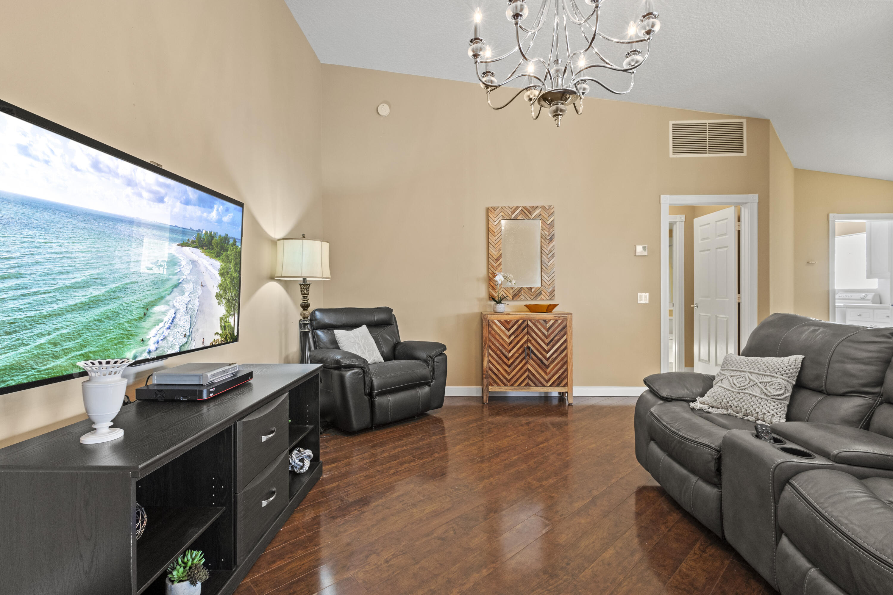 10689 SW Hartwick Drive