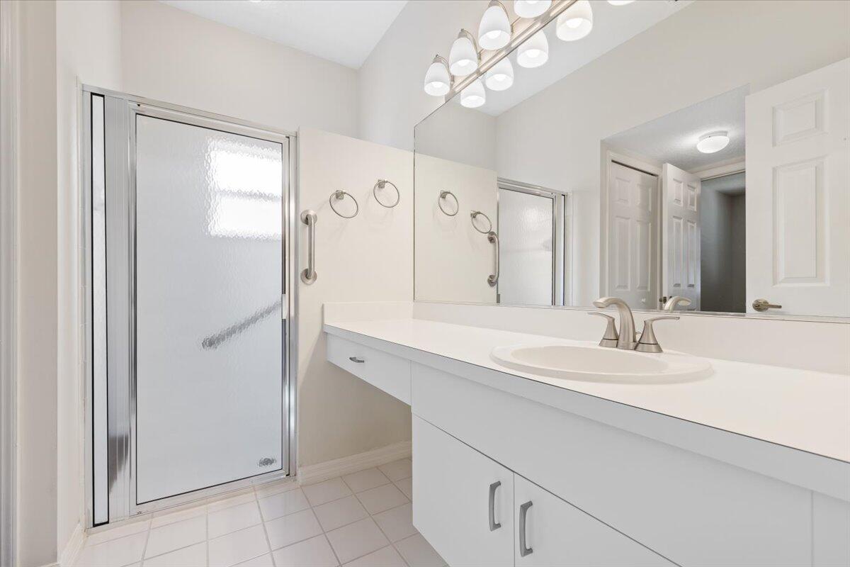 551 NW Portofino Lane