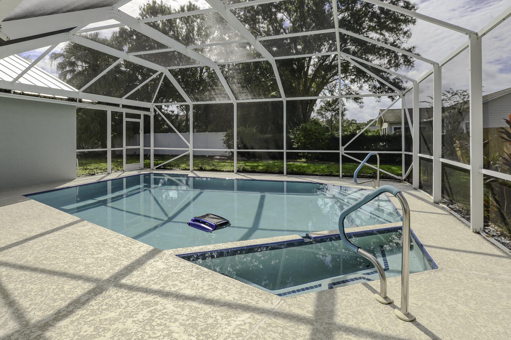 156 SW Glenwood Drive