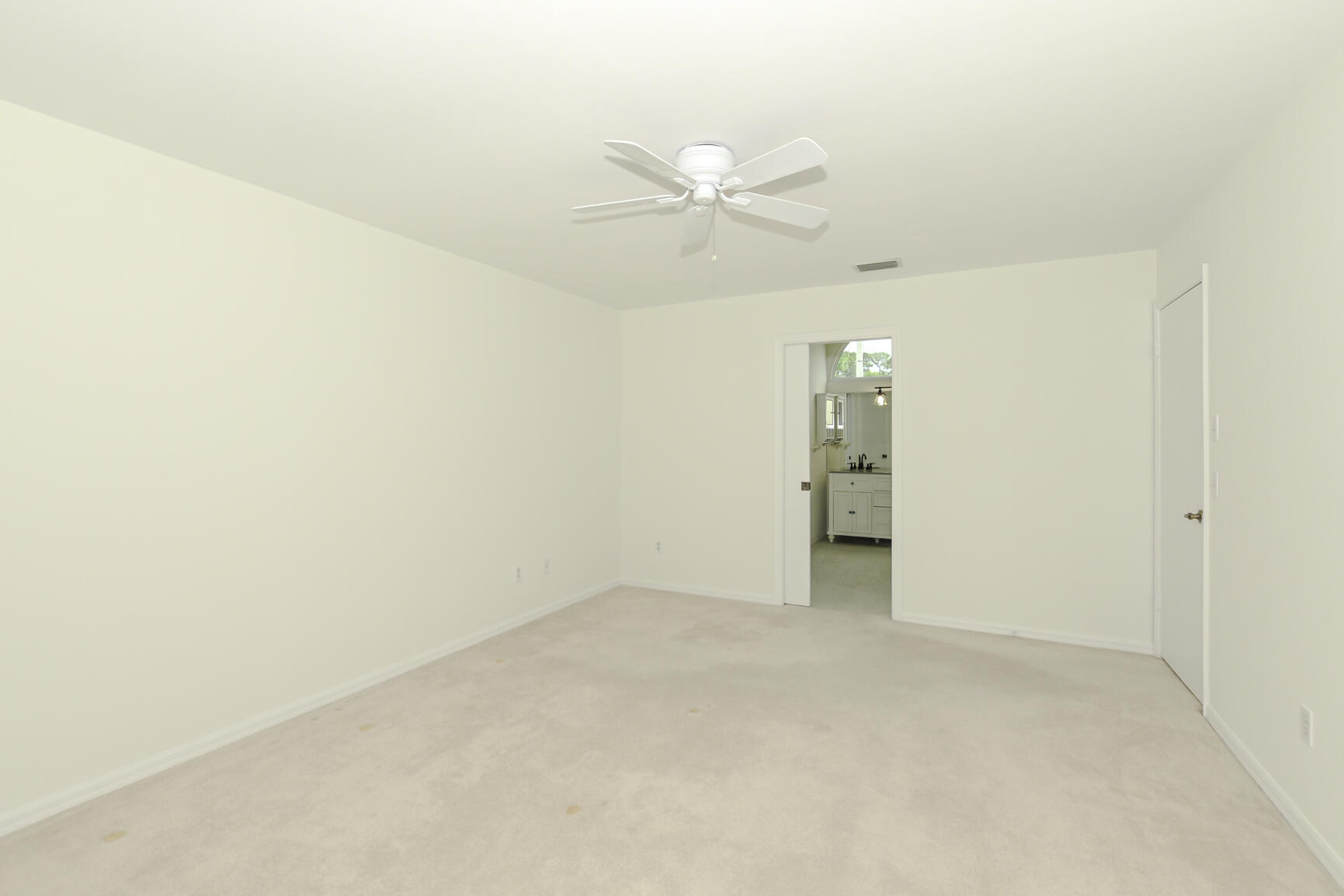 156 SW Glenwood Drive