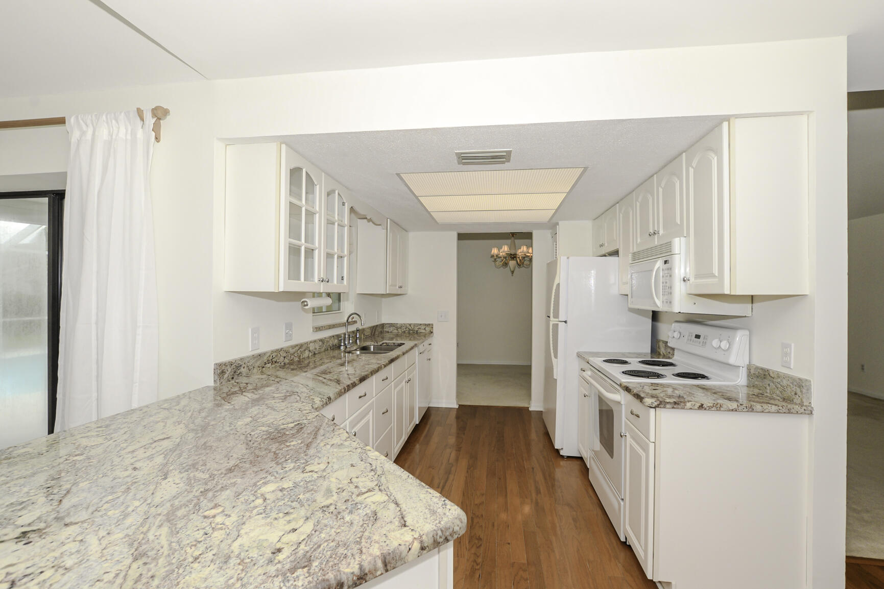 156 SW Glenwood Drive