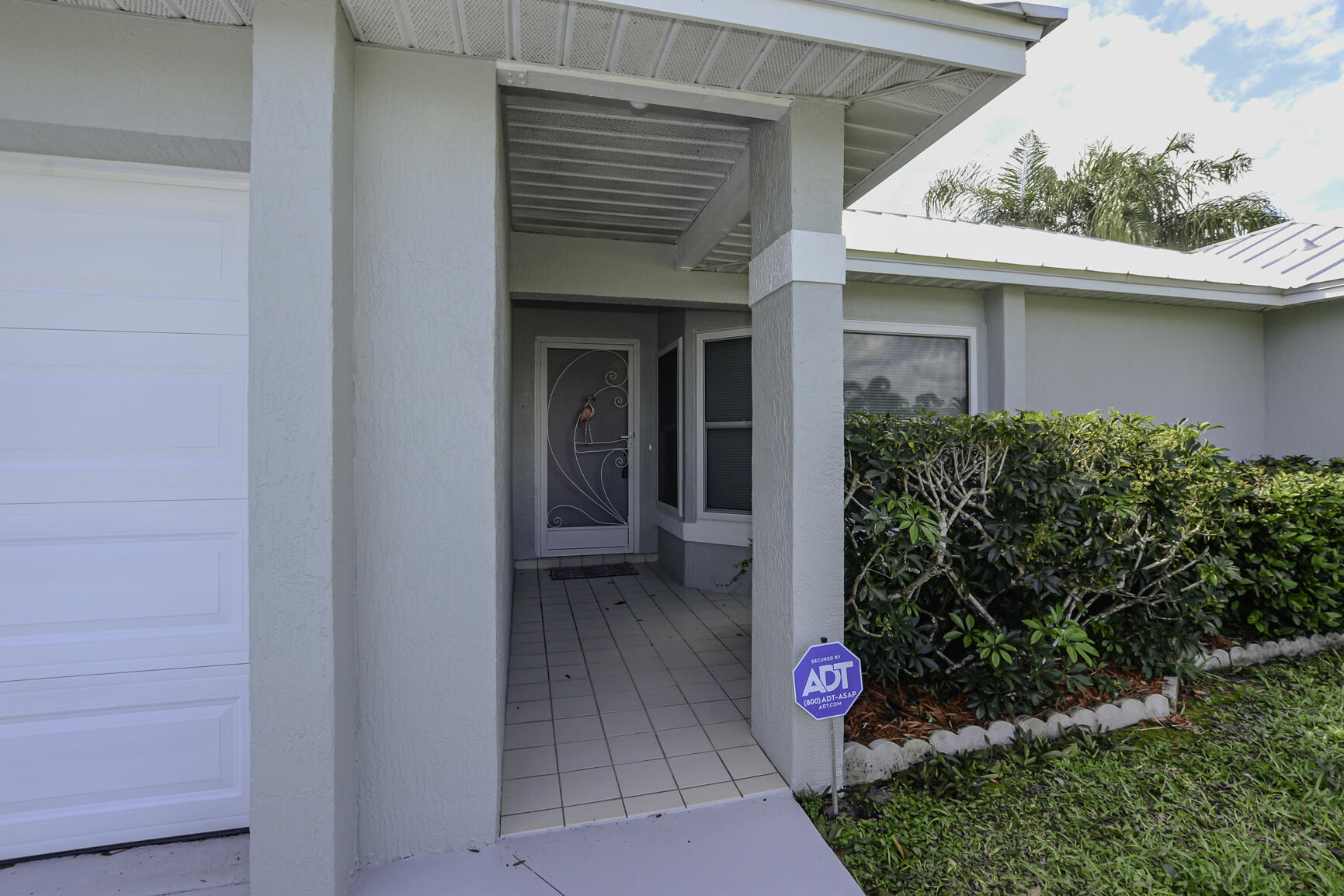 156 SW Glenwood Drive