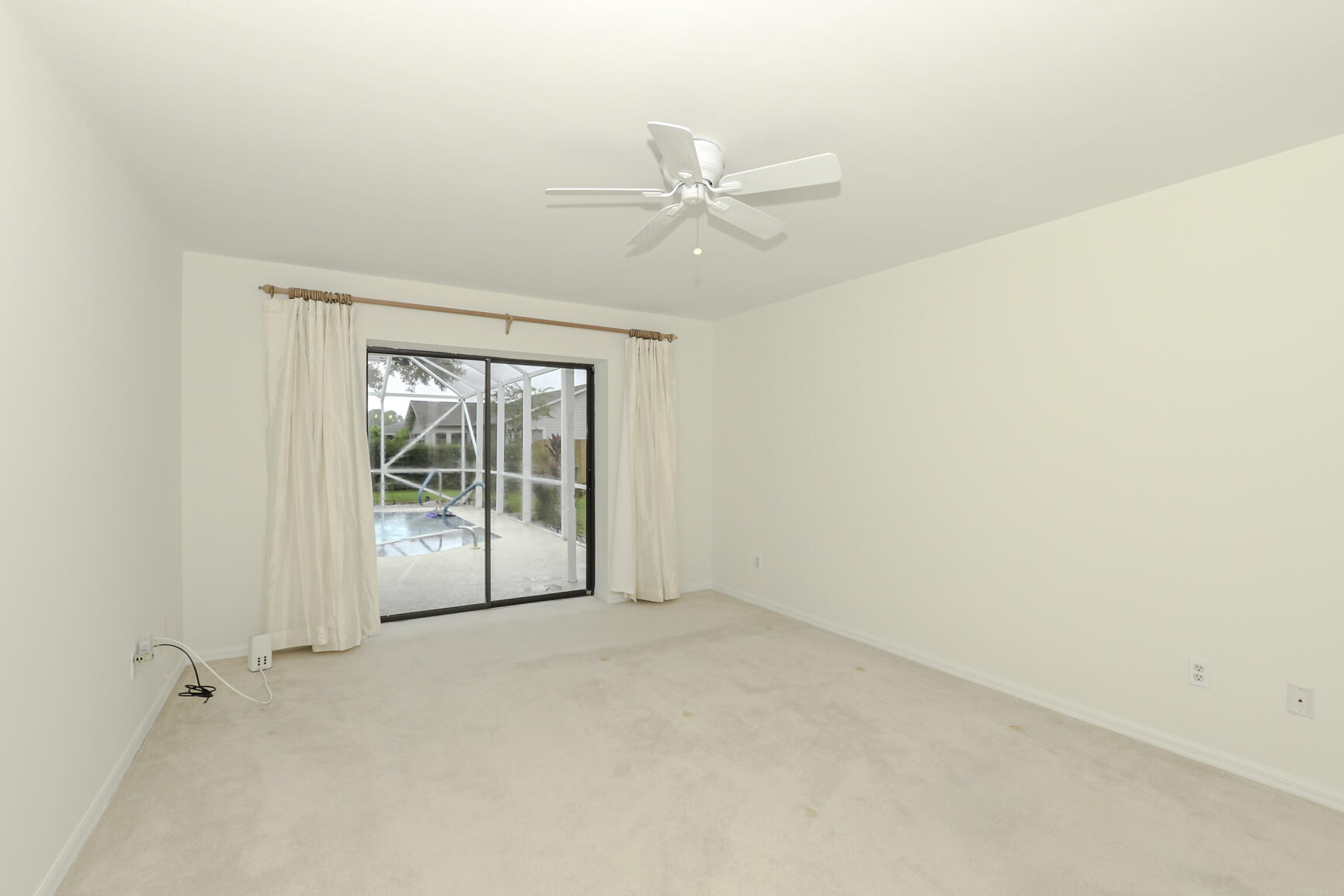 156 SW Glenwood Drive