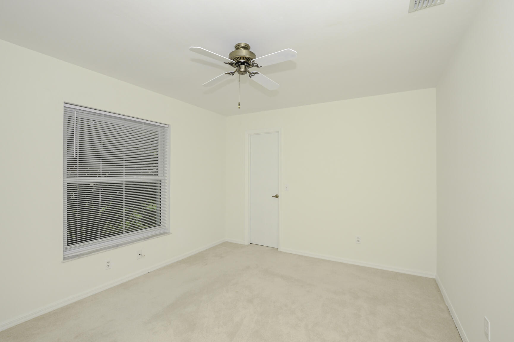 156 SW Glenwood Drive