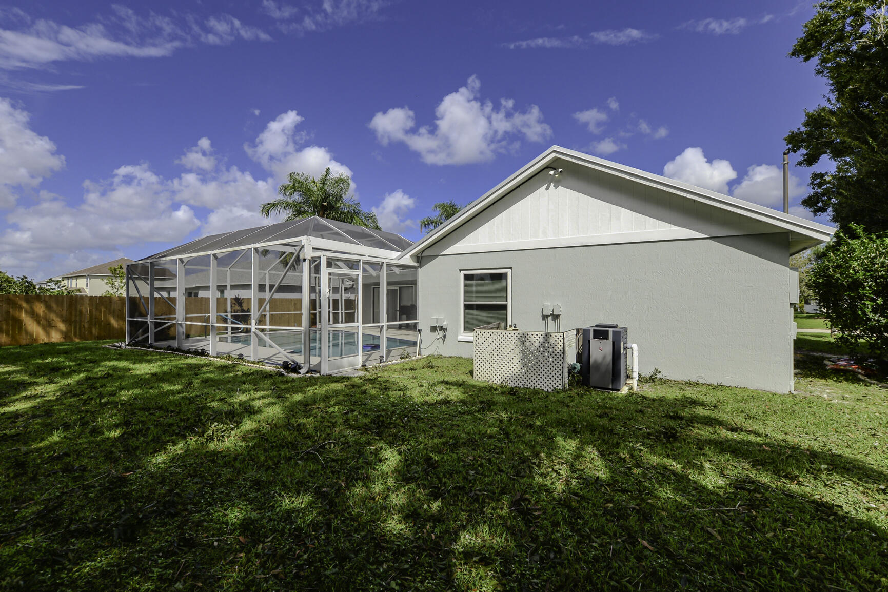 156 SW Glenwood Drive