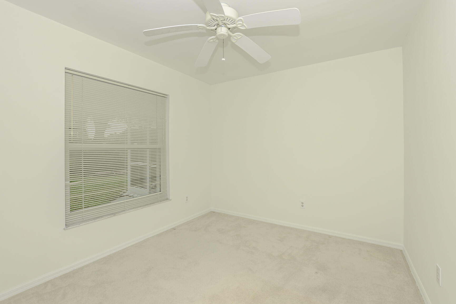 156 SW Glenwood Drive