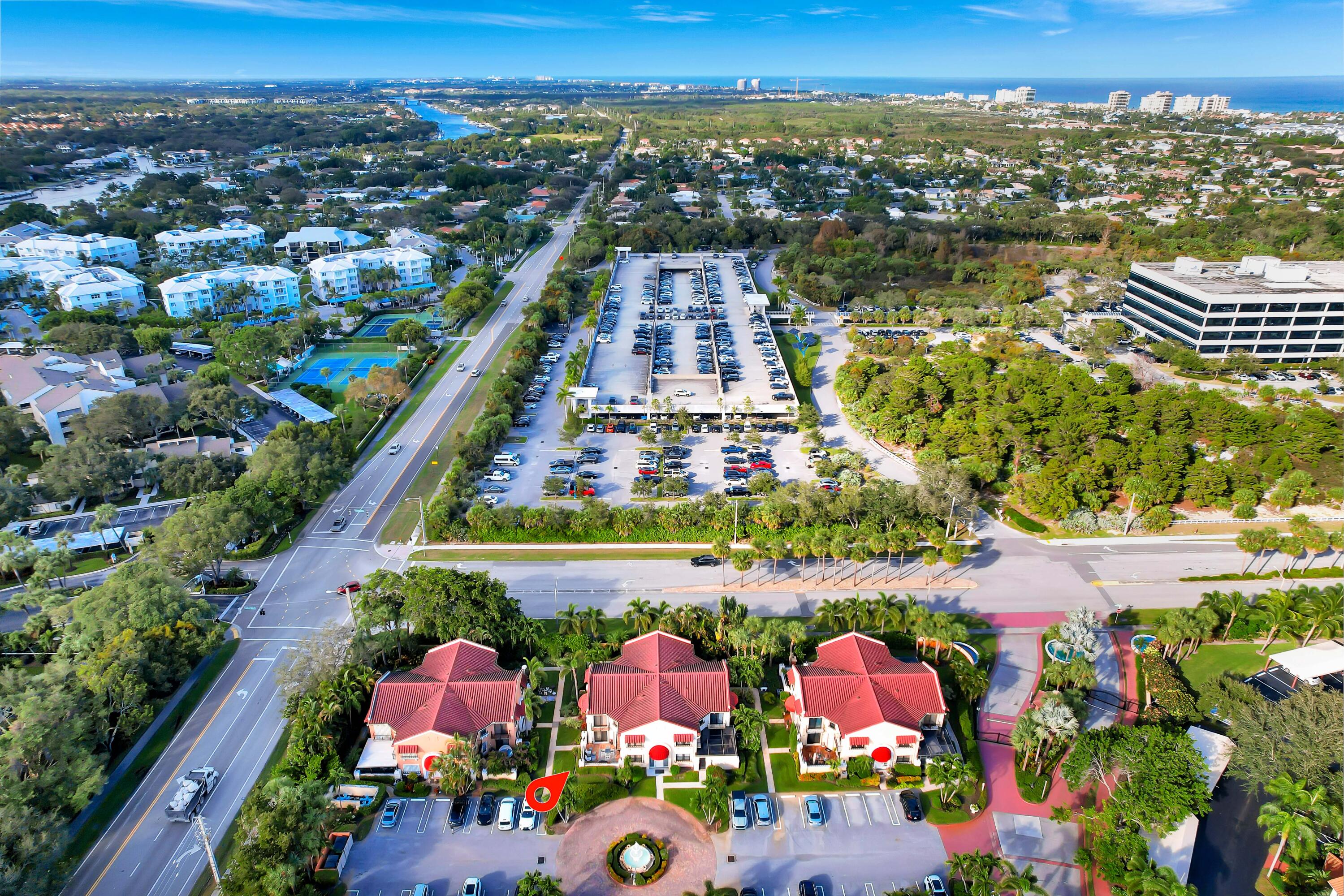 5 Uno Lago Drive