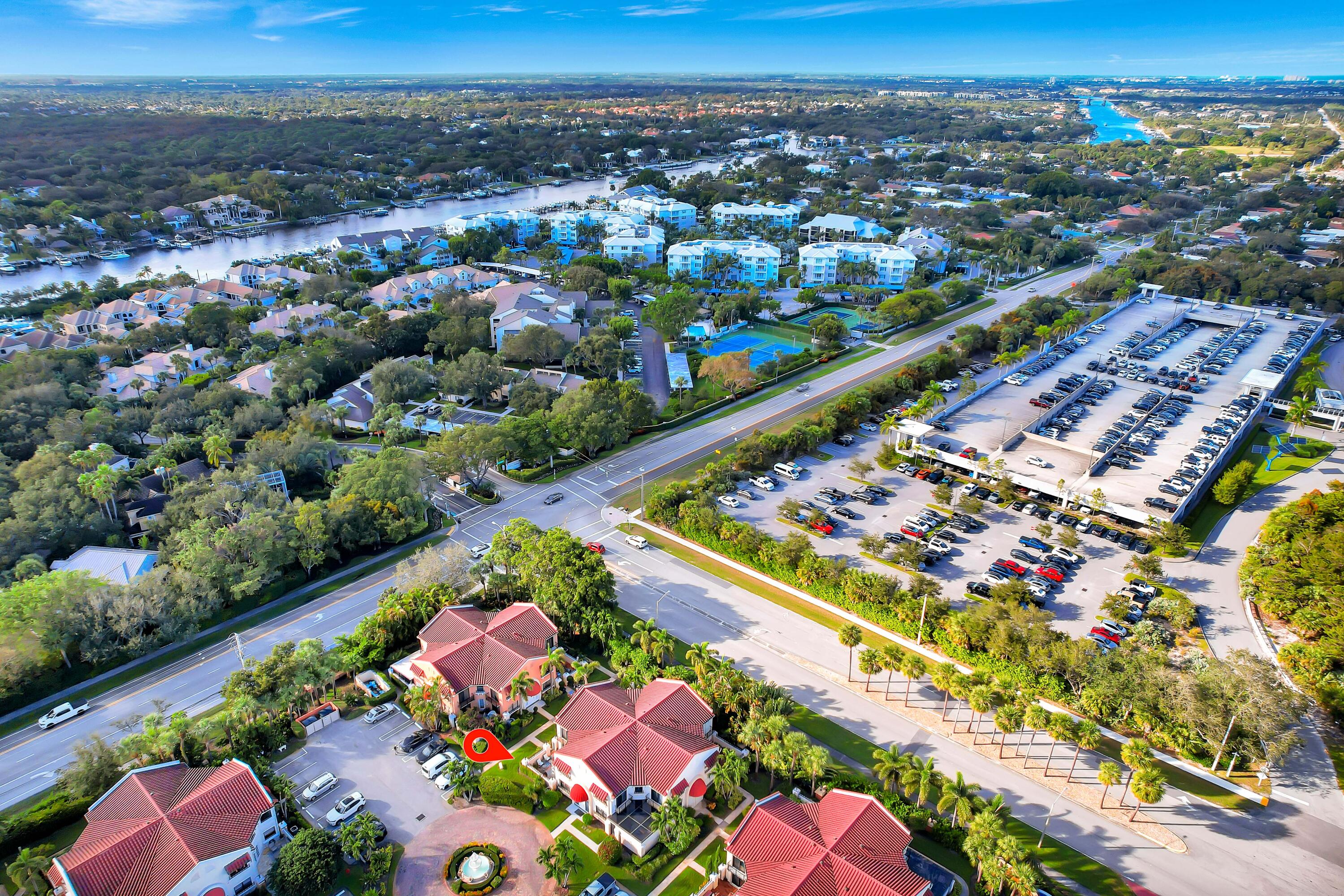 5 Uno Lago Drive