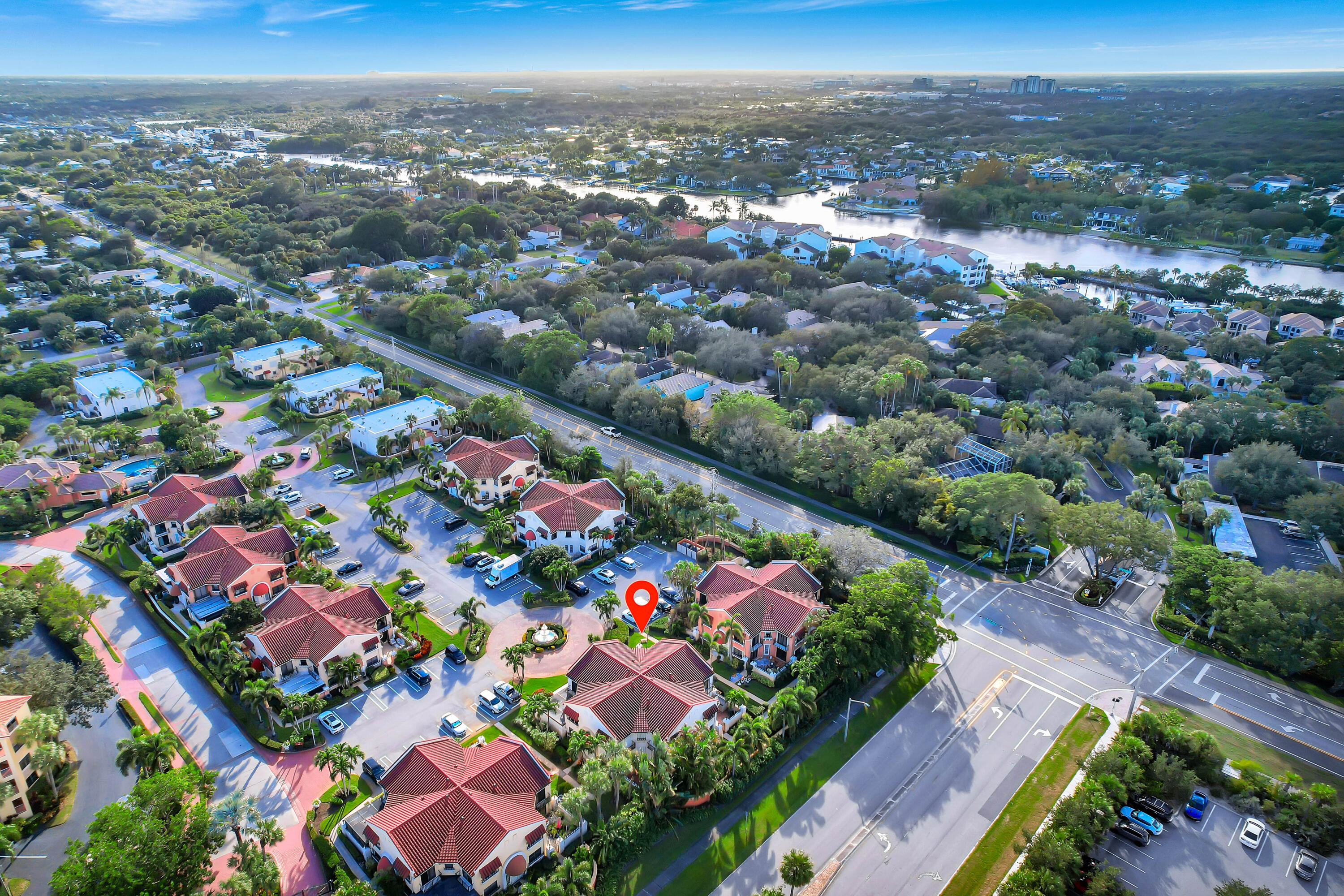 5 Uno Lago Drive