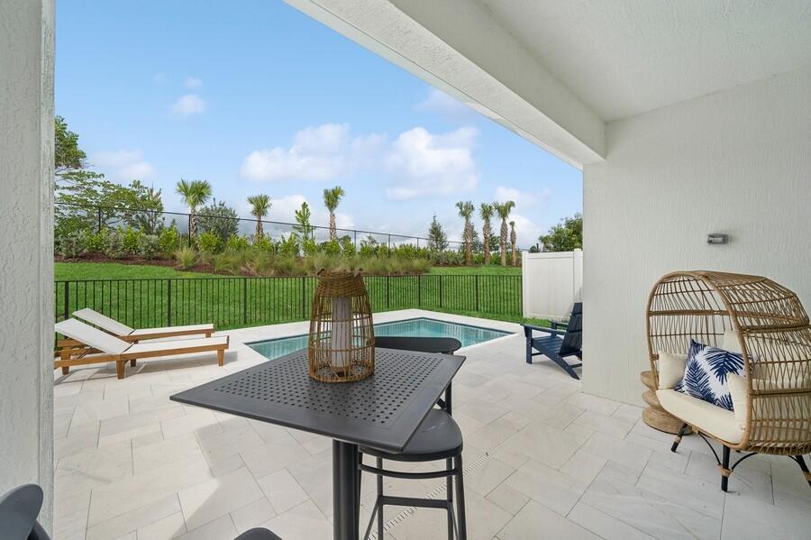 10307 Dreamweaver Road 25