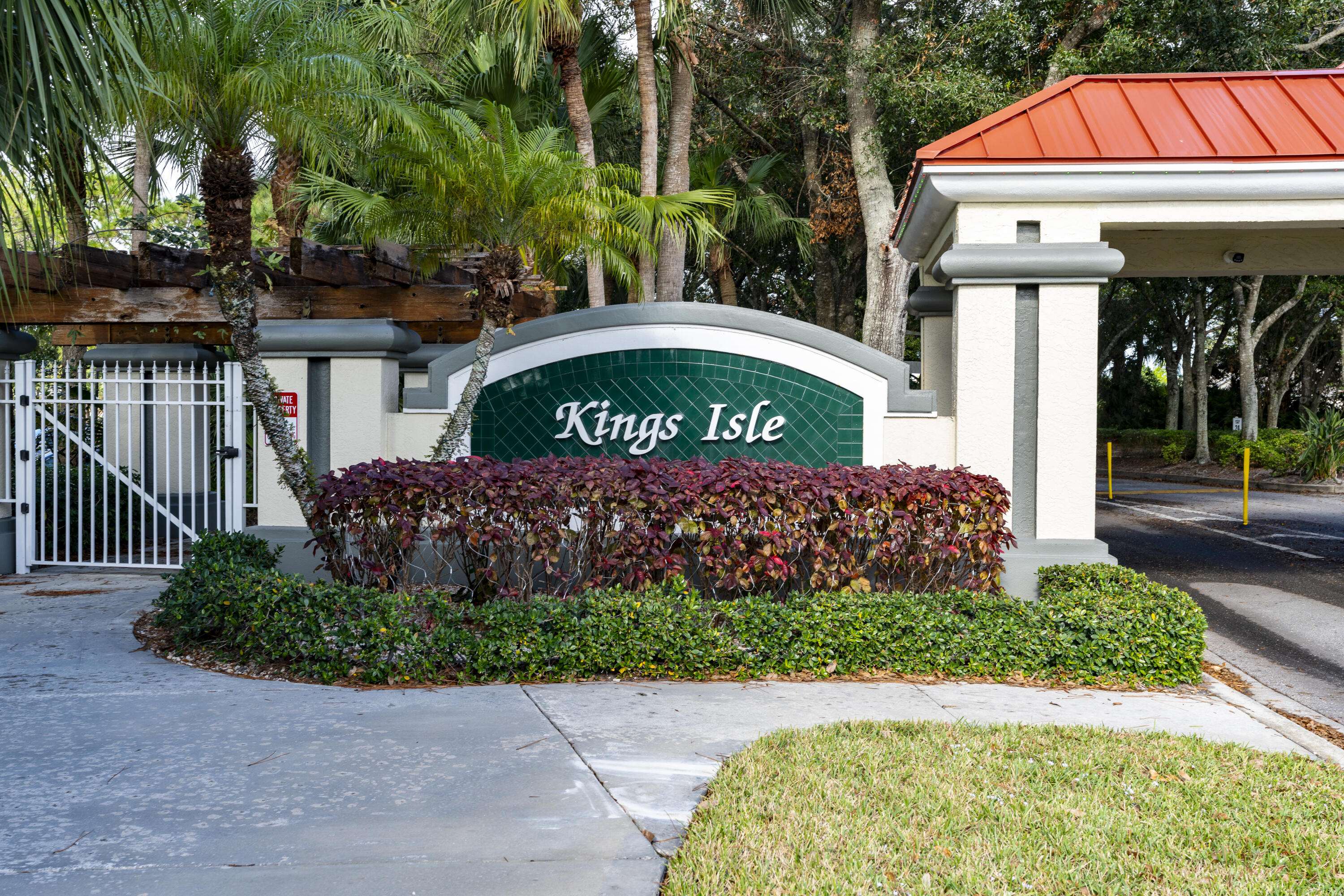 505 NW Galatone Court