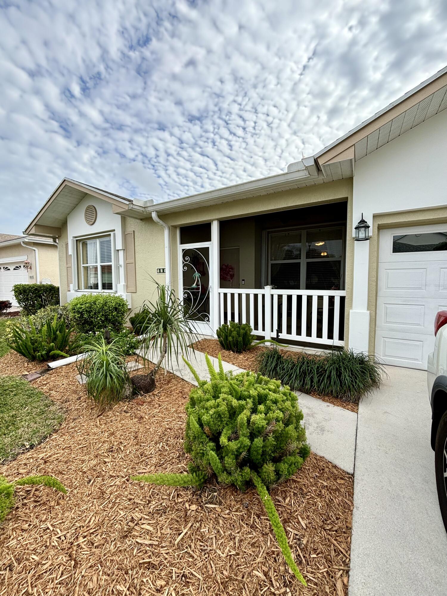 505 NW Galatone Court