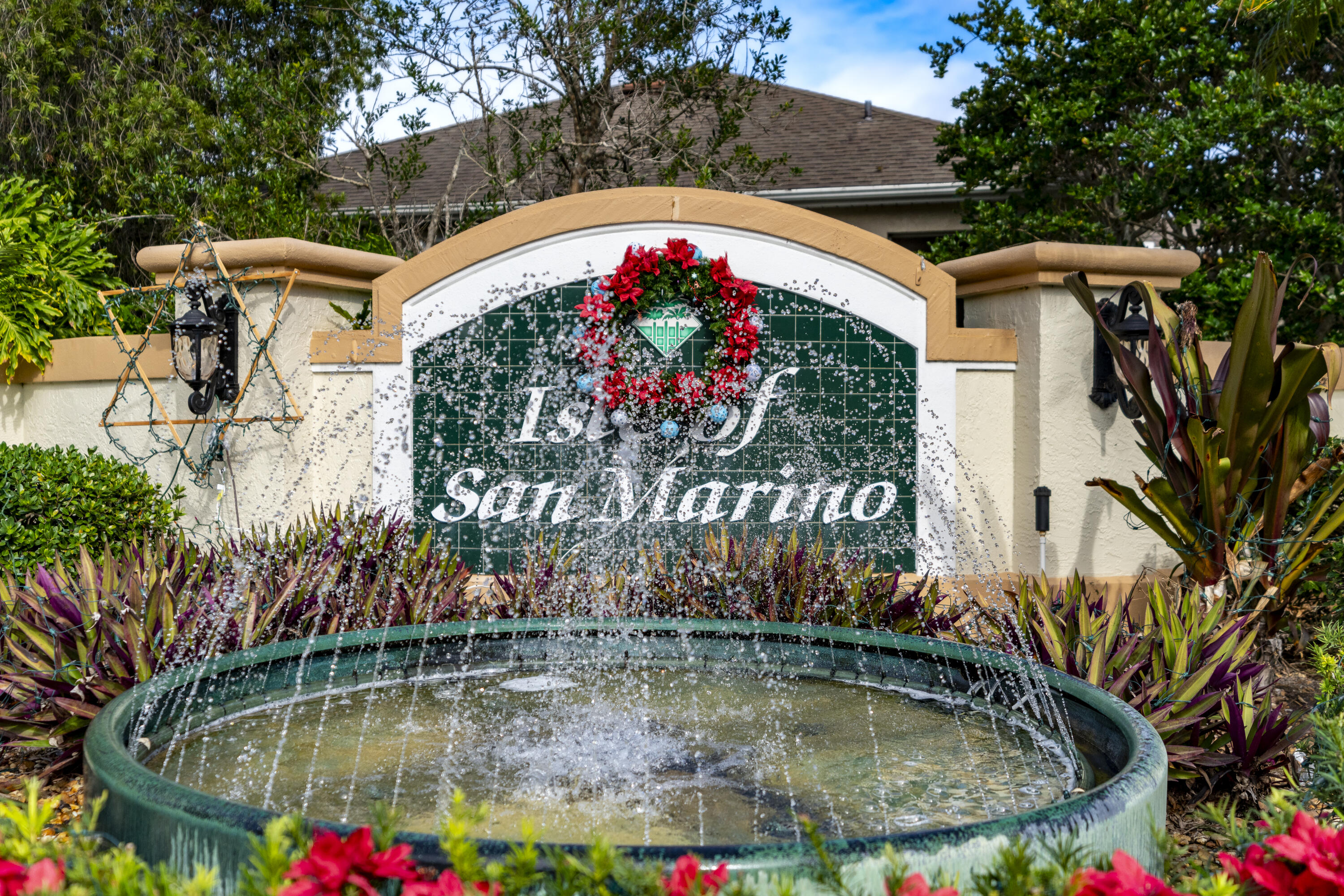 505 NW Galatone Court