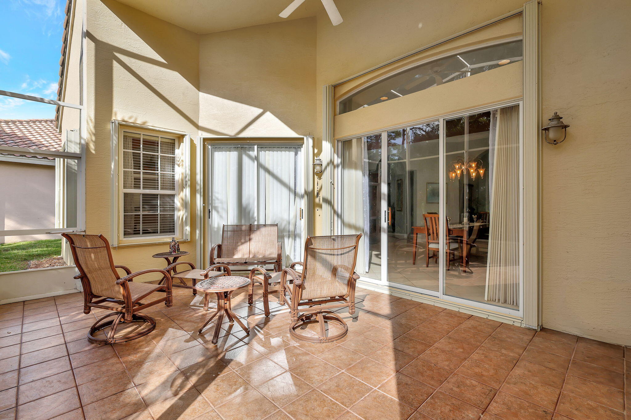 487 NW Blue Lake Drive
