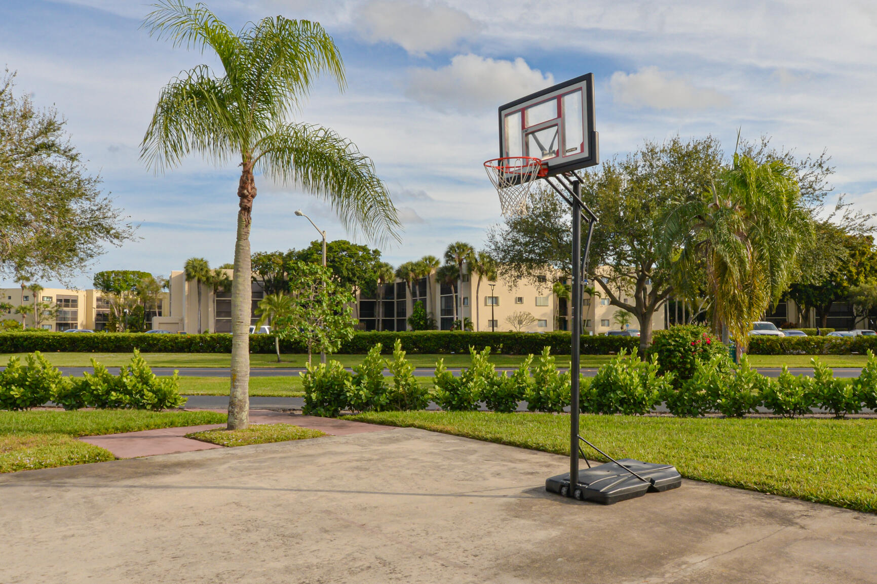 5100 Las Verdes Circle 307