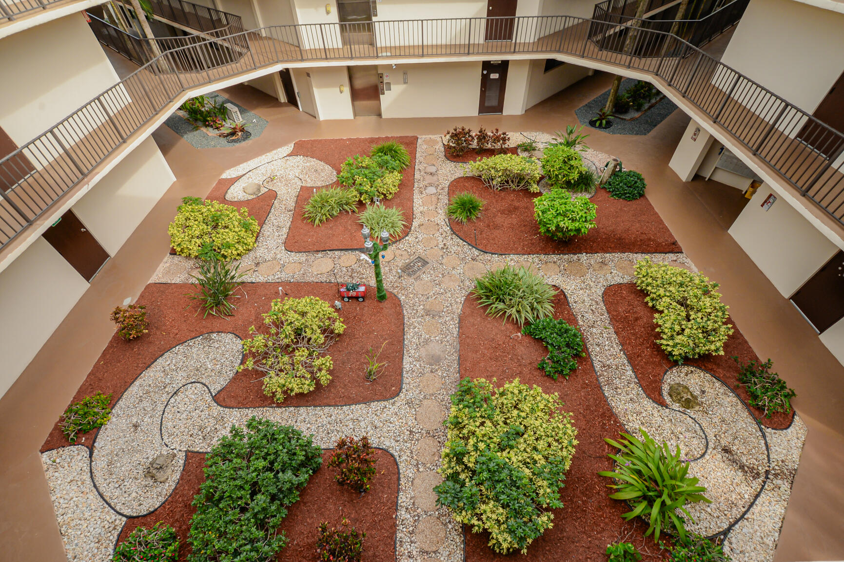 5100 Las Verdes Circle 307