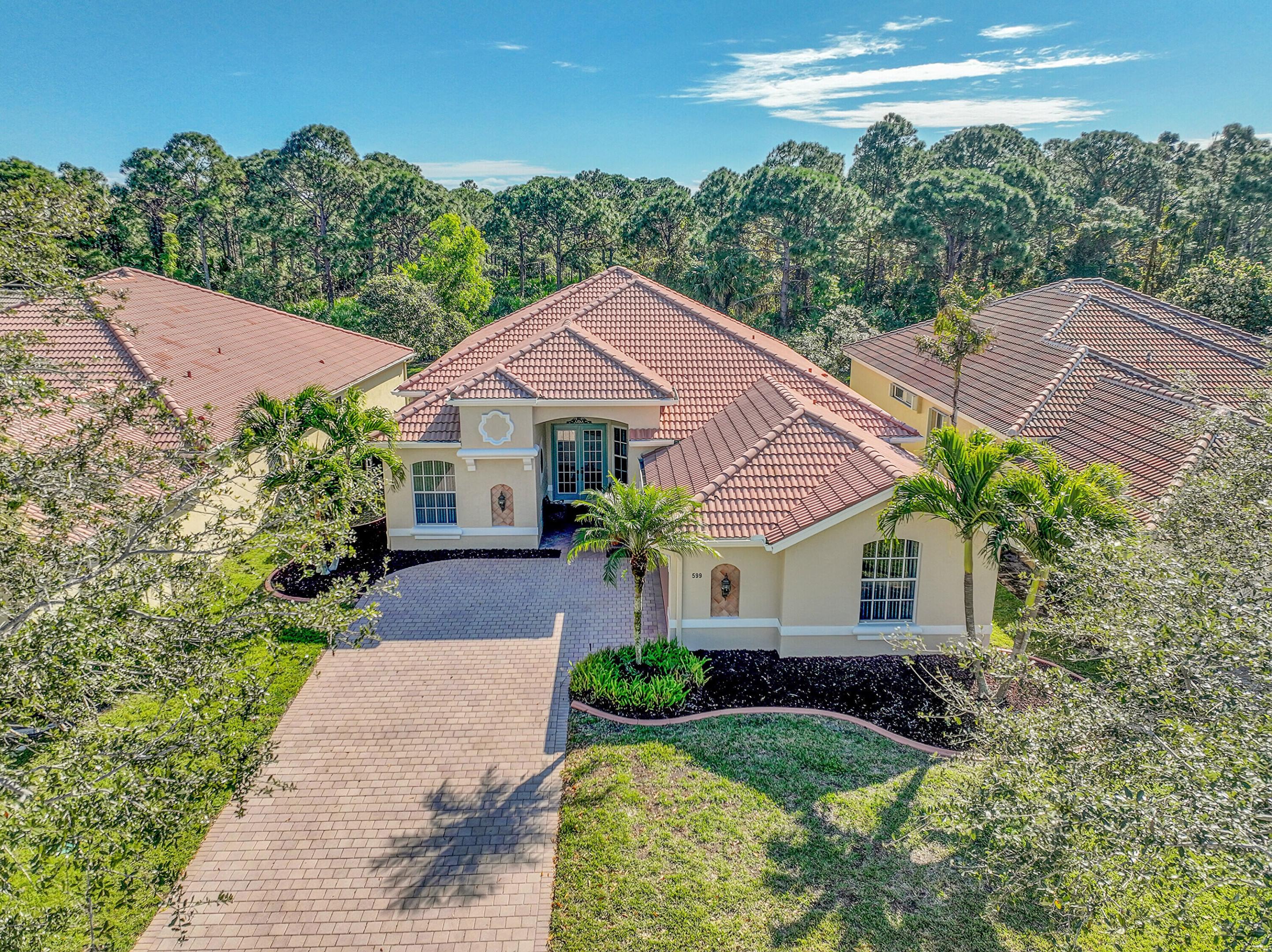 599 SW Lake Charles Circle