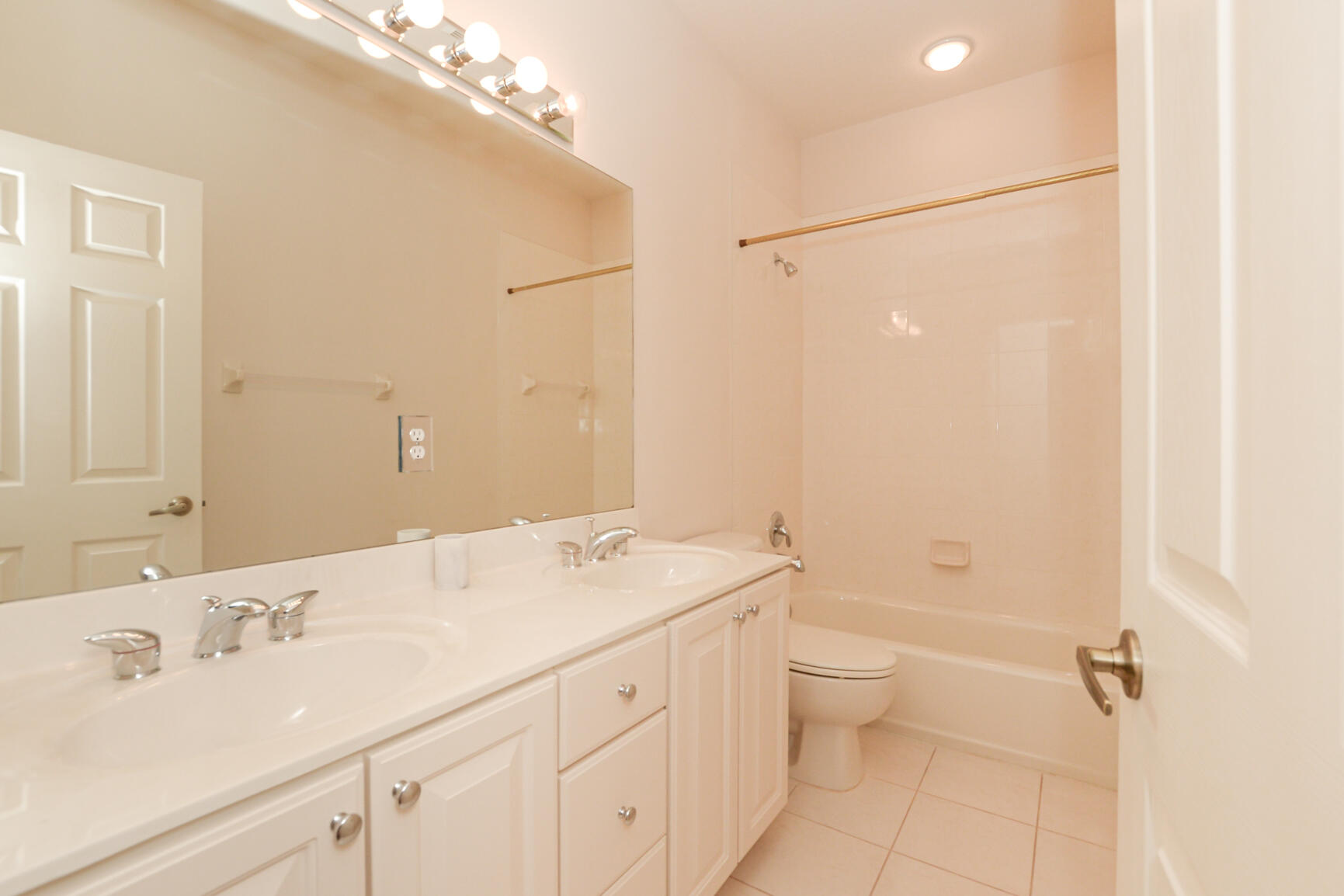 8151 Mulligan Circle