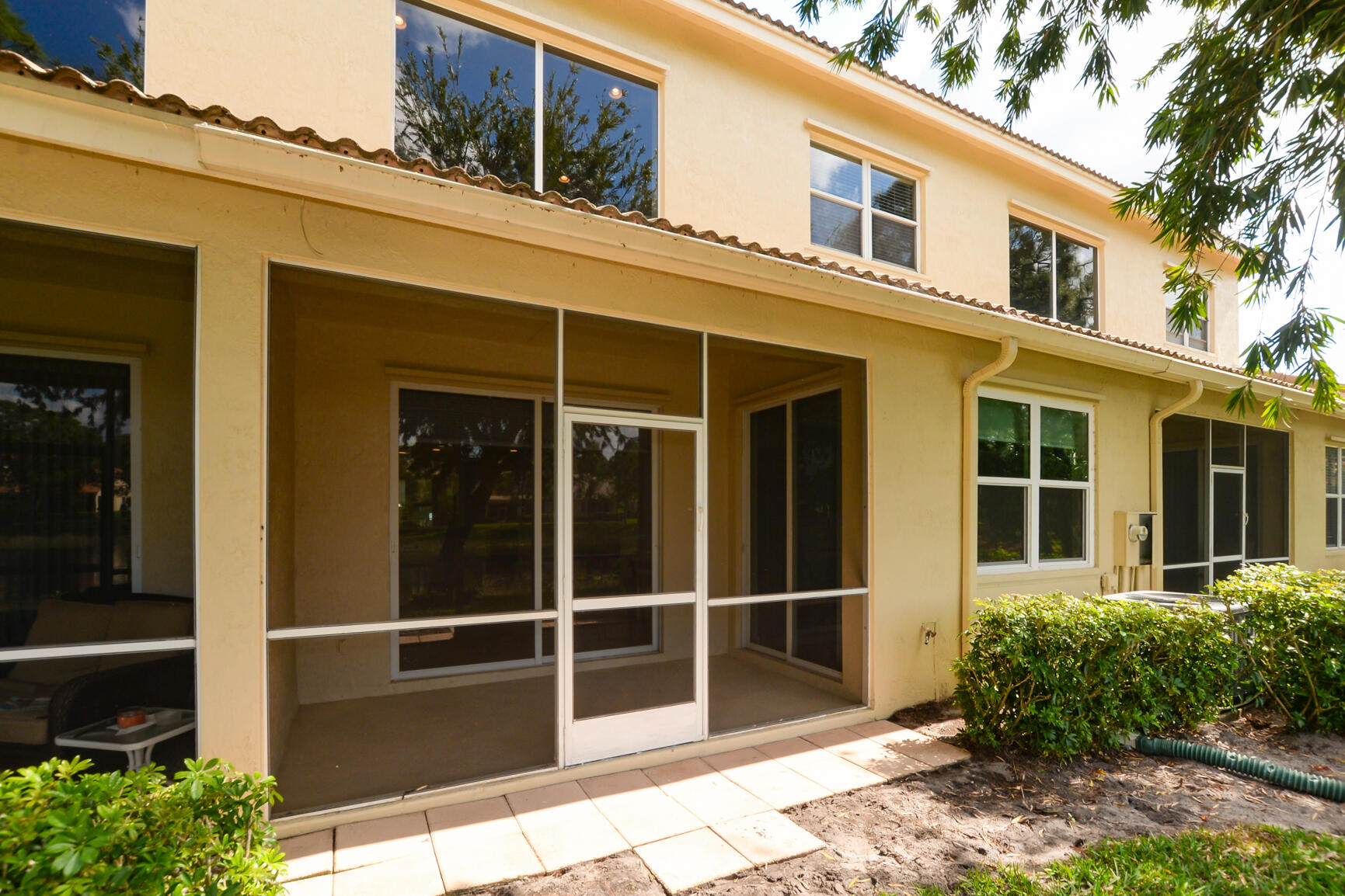 8151 Mulligan Circle