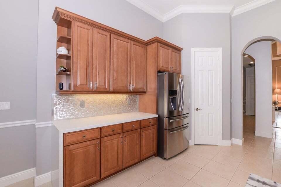 9895 SW Nuova Way