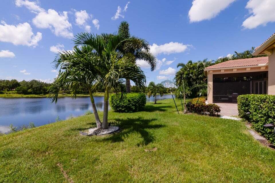 9895 SW Nuova Way