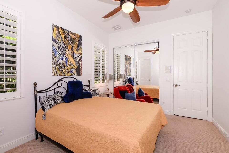 9895 SW Nuova Way