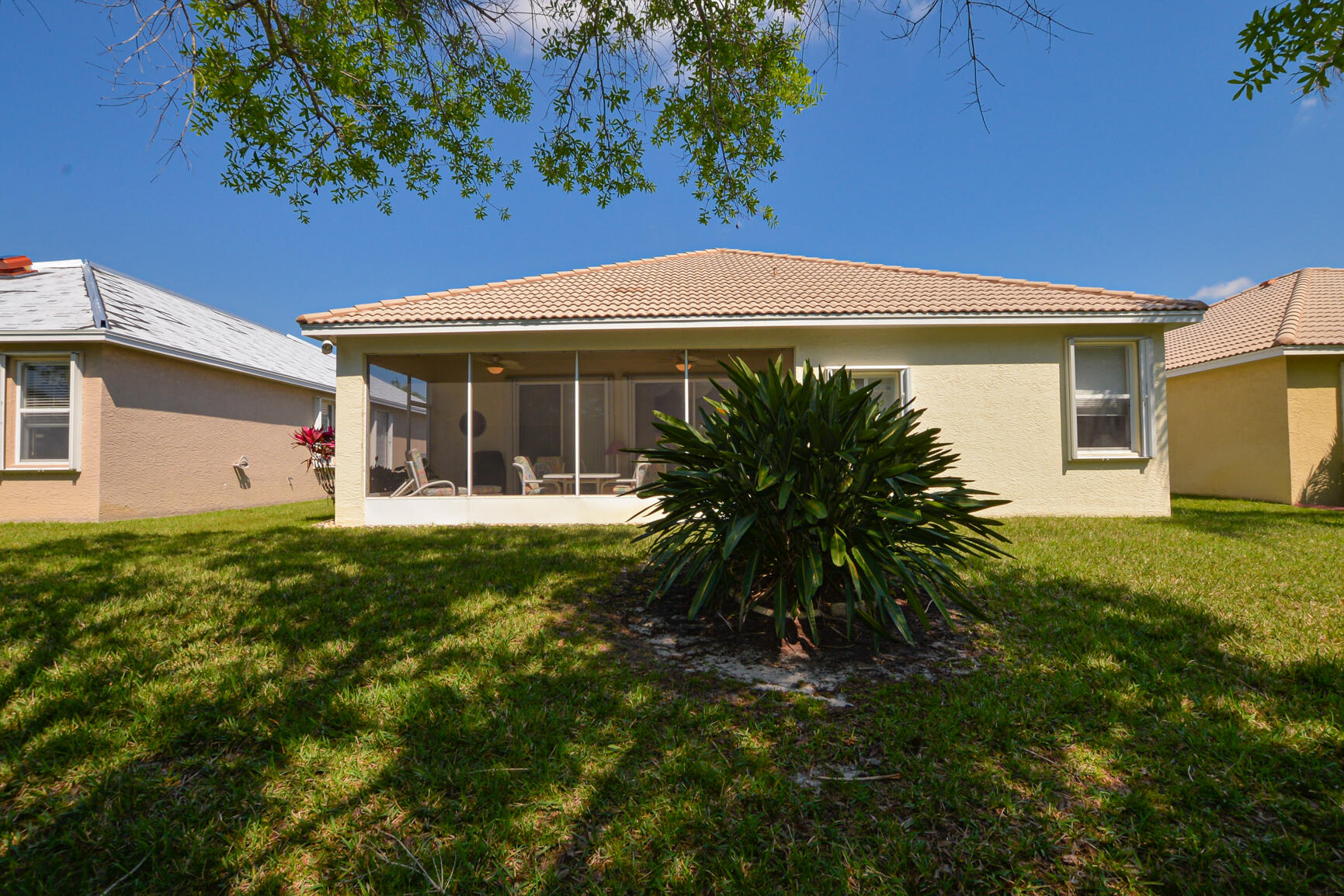 816 NW Sorrento Lane