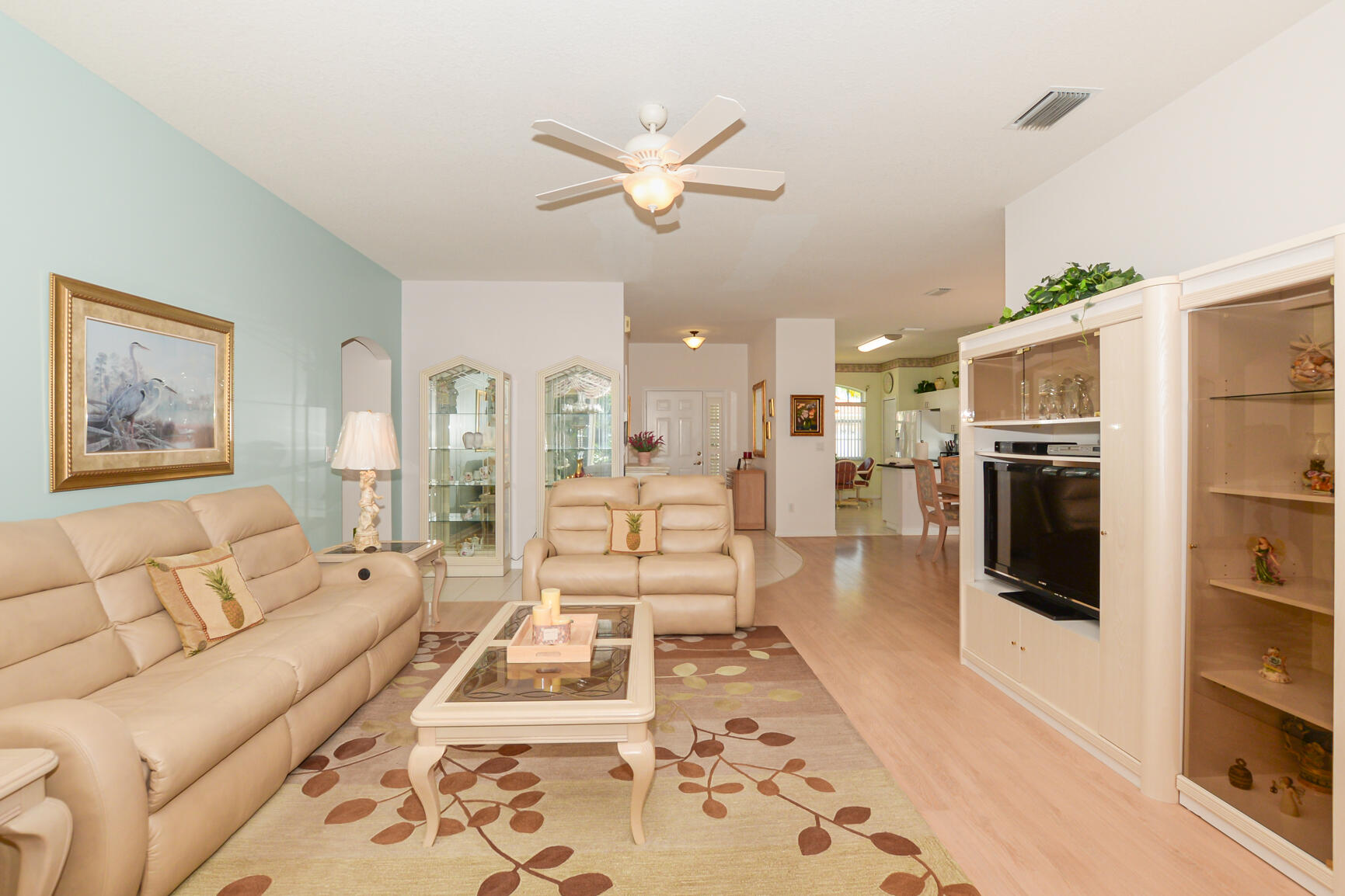 816 NW Sorrento Lane
