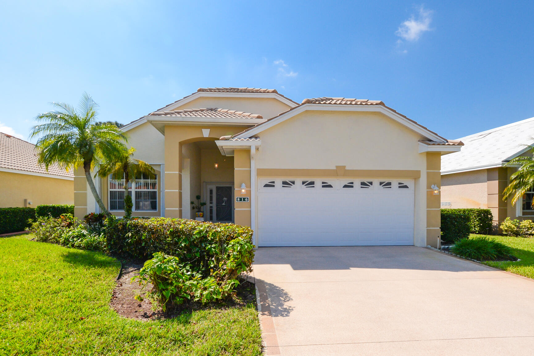 816 NW Sorrento Lane