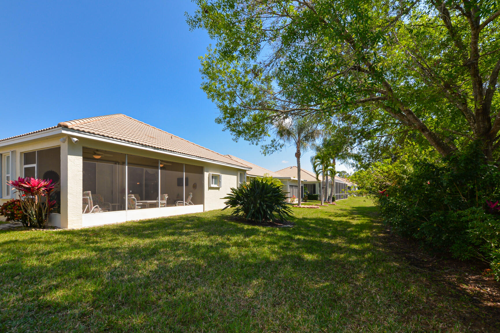 816 NW Sorrento Lane