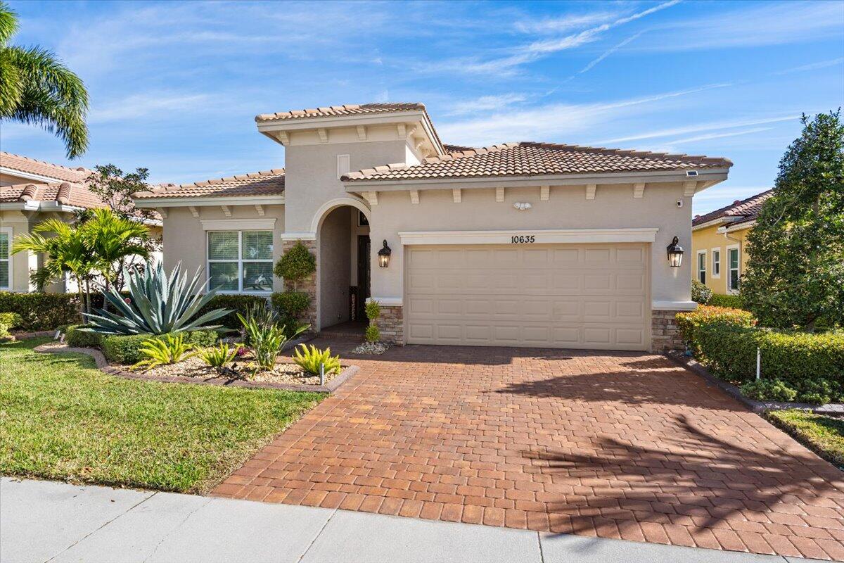 10635 SW Capraia Way