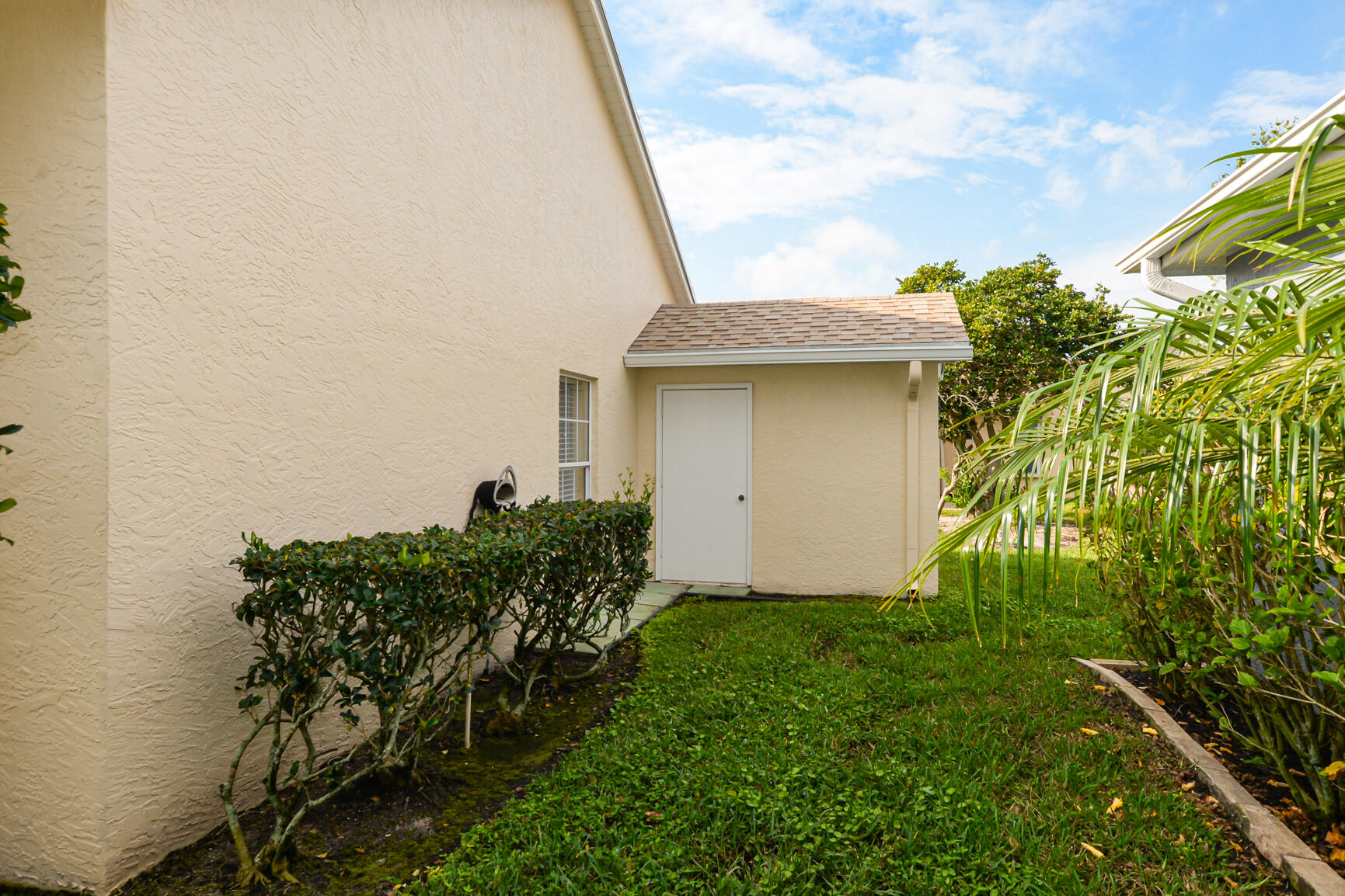 451 NW Gibraltar Court