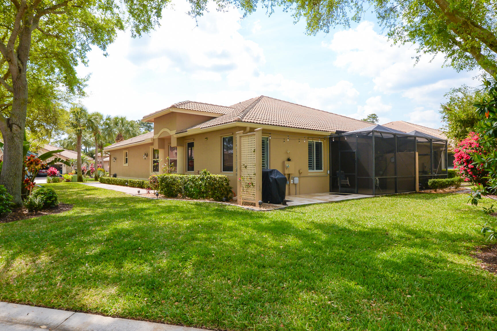 7326 Sea Pines Court