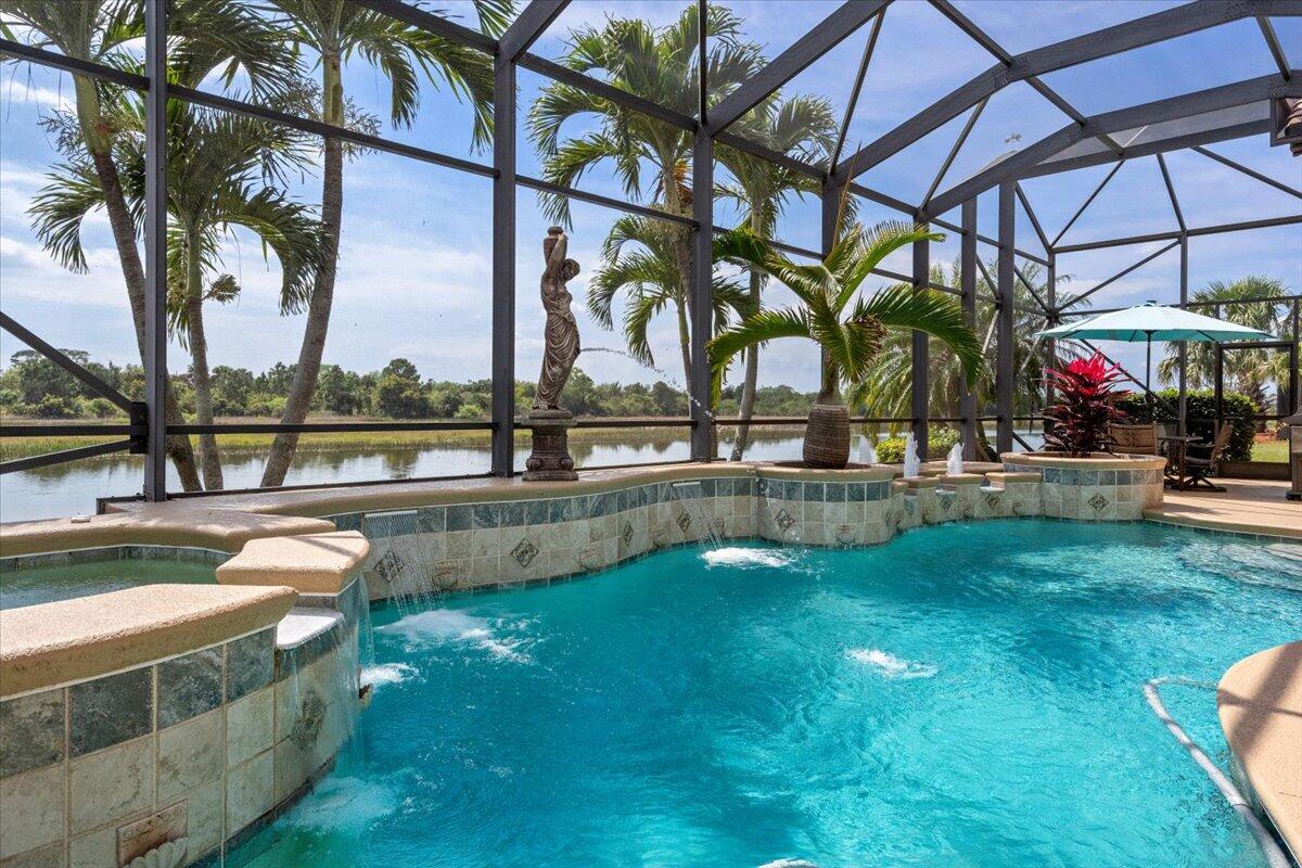937 SW Grand Reserves Boulevard