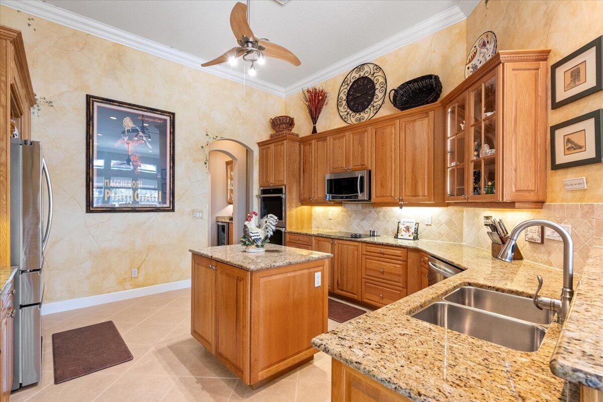 937 SW Grand Reserves Boulevard