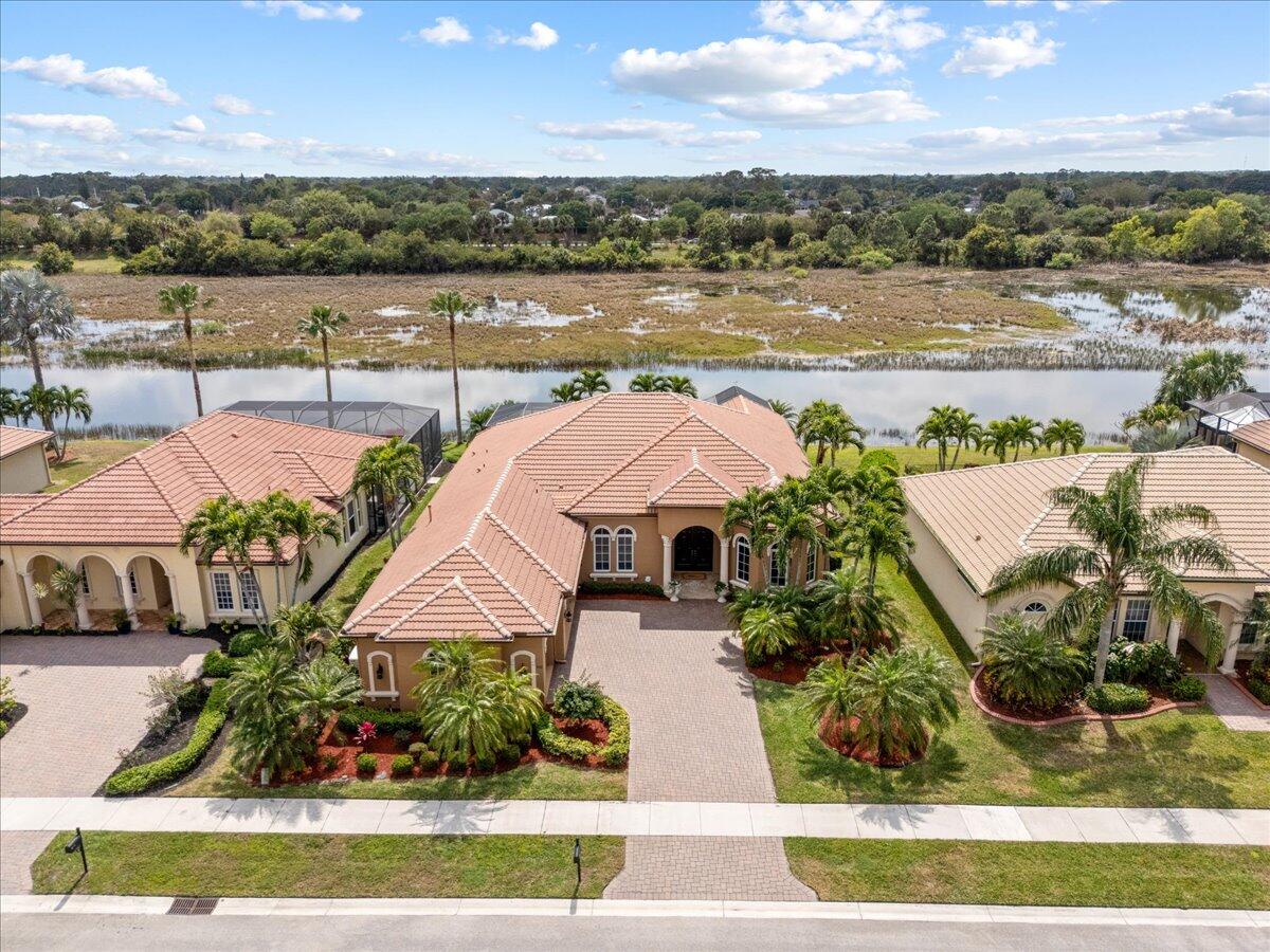 937 SW Grand Reserves Boulevard