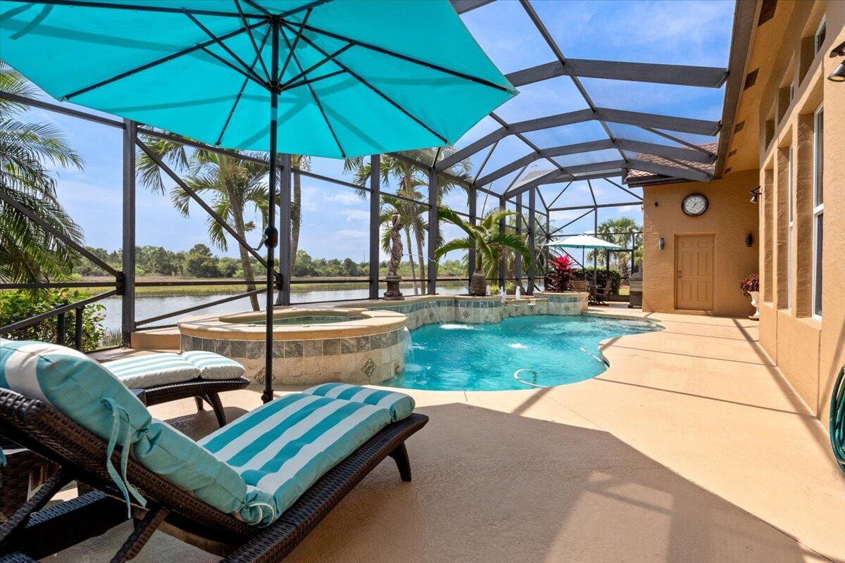 937 SW Grand Reserves Boulevard