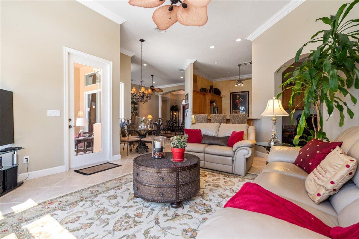 937 SW Grand Reserves Boulevard