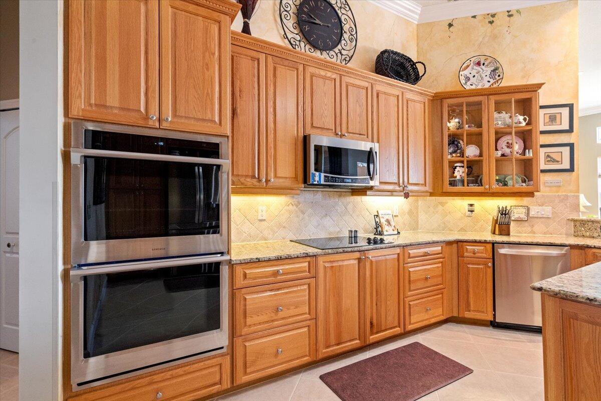 937 SW Grand Reserves Boulevard