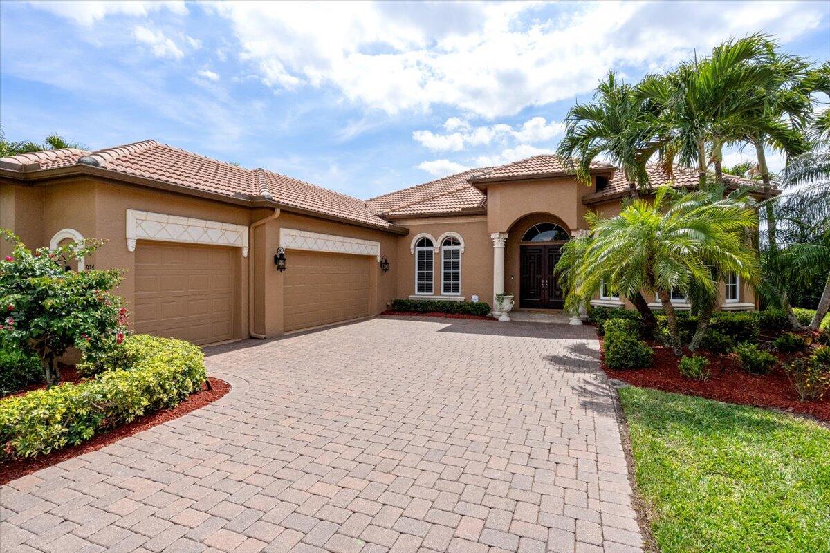 937 SW Grand Reserves Boulevard