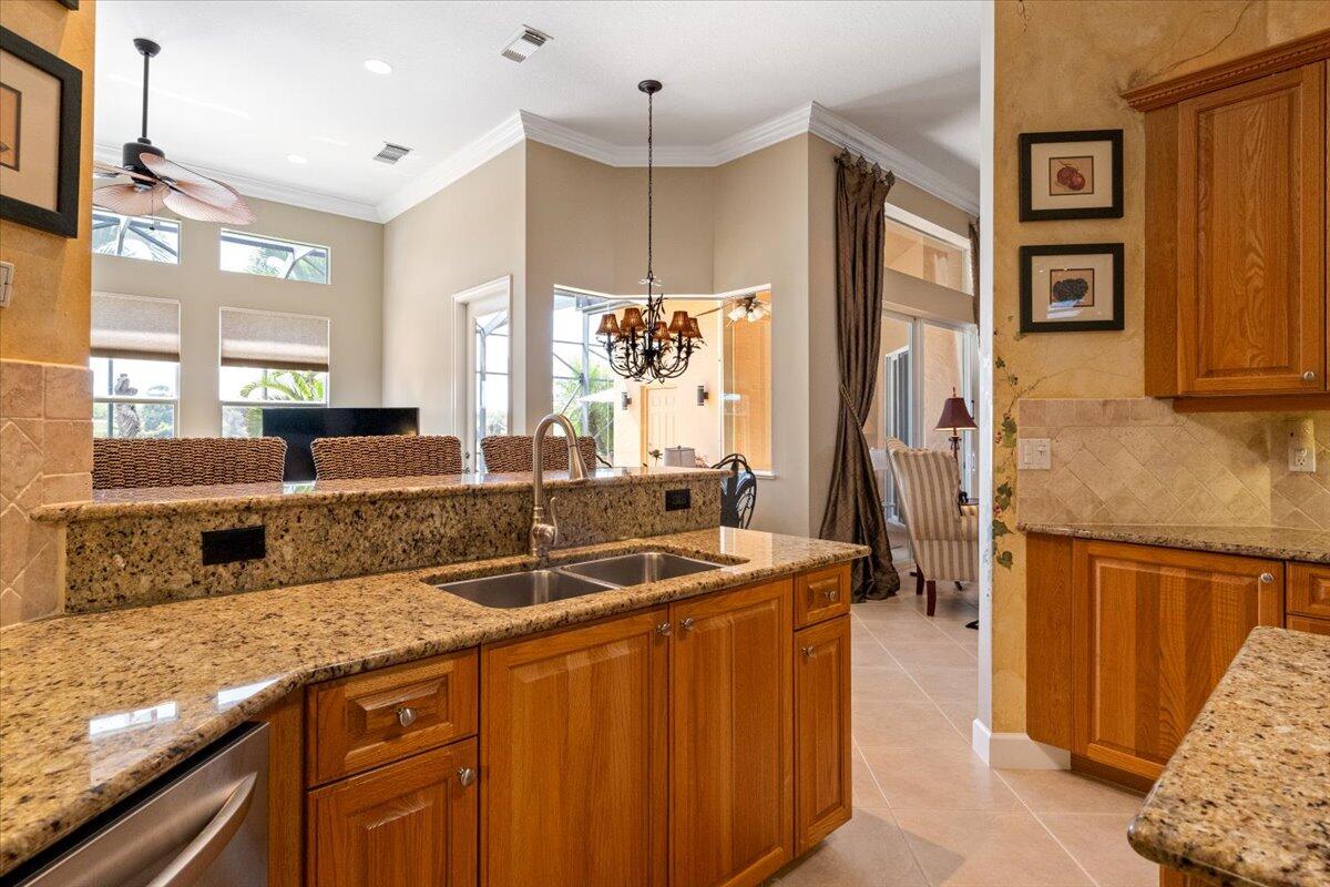 937 SW Grand Reserves Boulevard