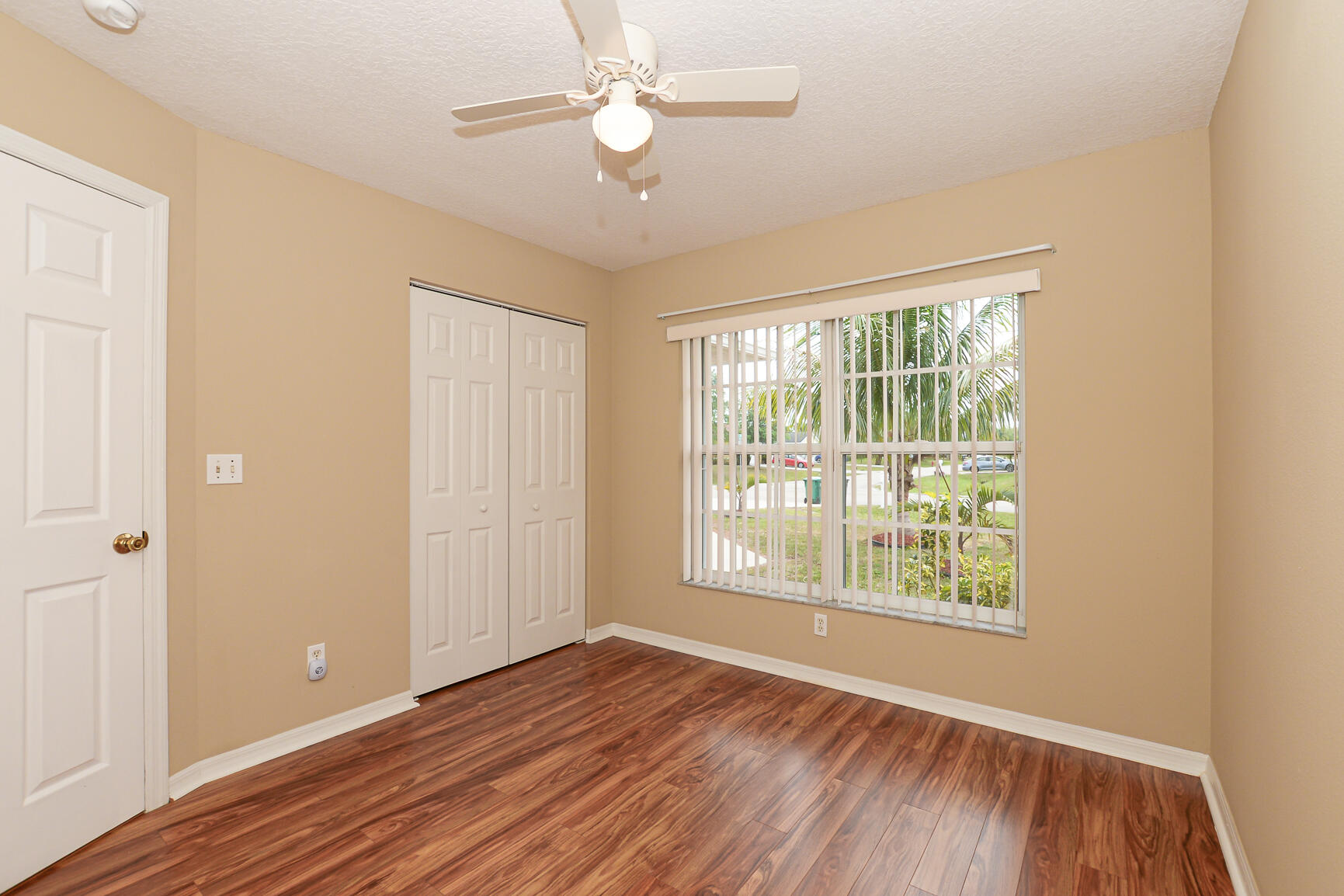 335 NW Marion Avenue