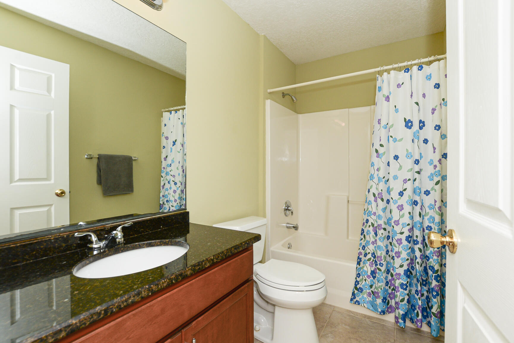 335 NW Marion Avenue