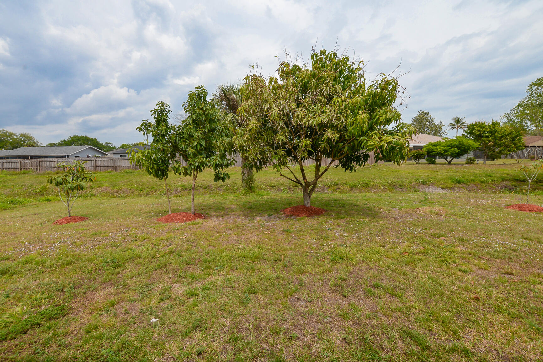 335 NW Marion Avenue