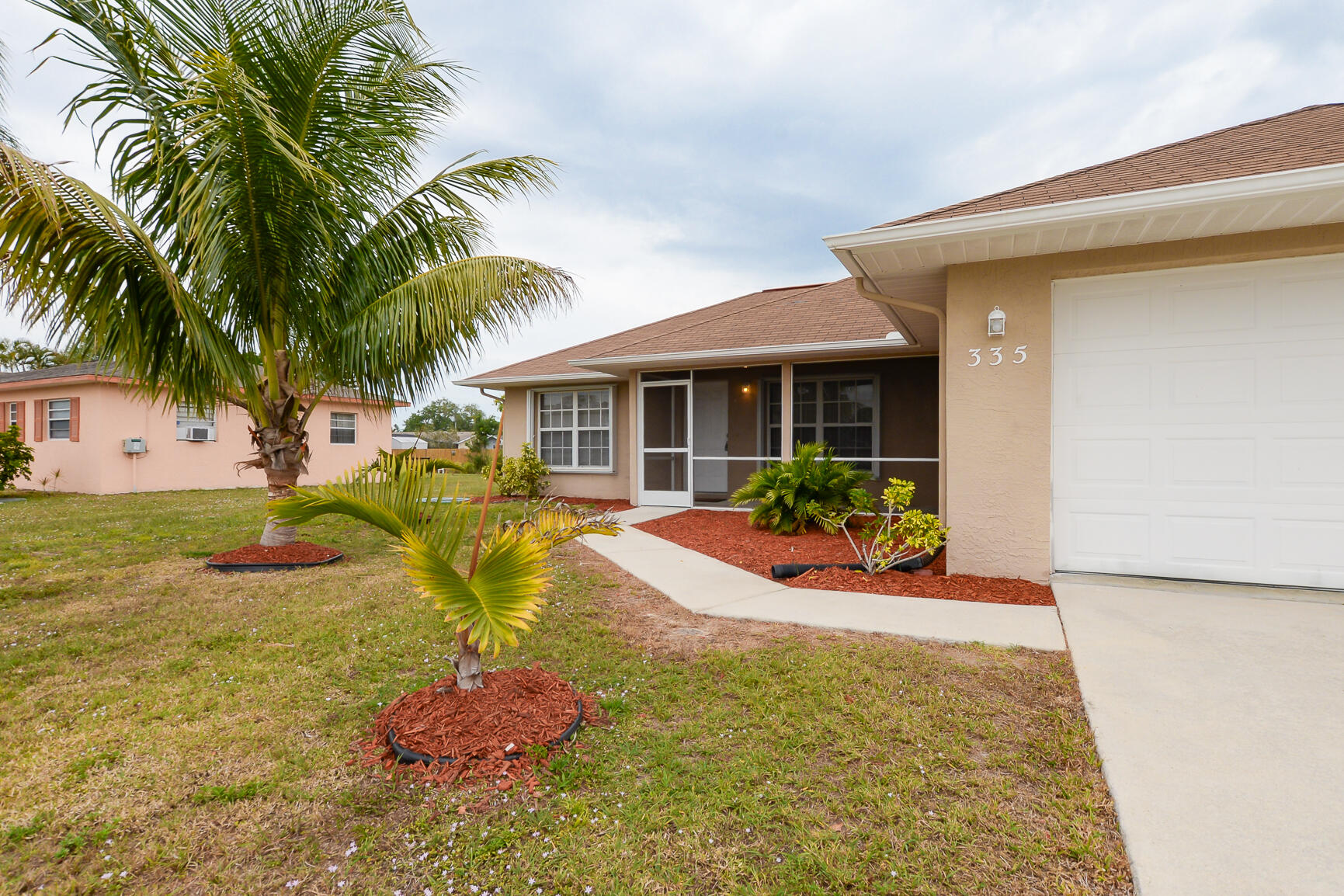 335 NW Marion Avenue