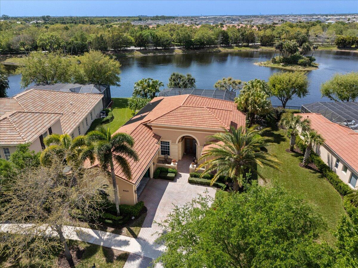 9925 SW Nuova Way